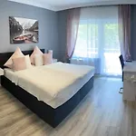 Prime Host Family * Karlsruhe