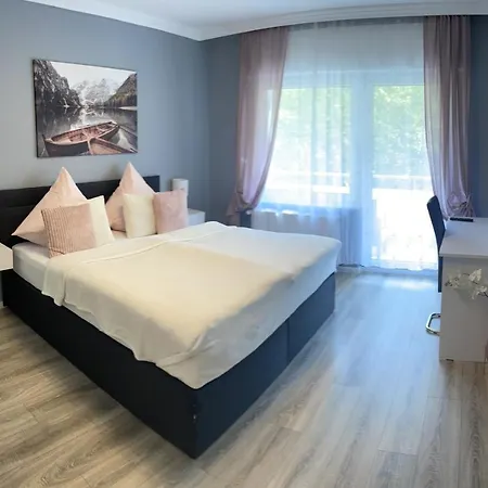 Prime Host Family * Karlsruhe