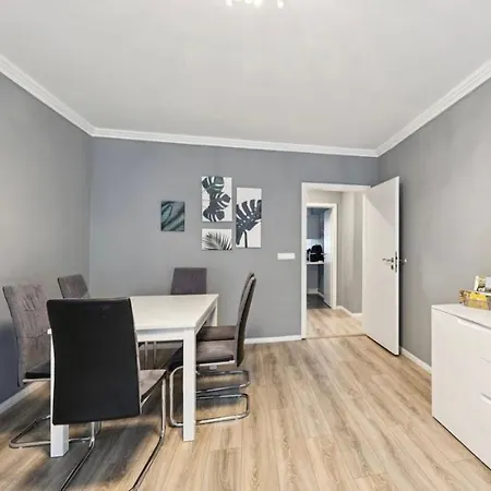 Prime Host Family Apartman
